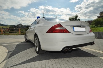 Samochód Auto Mercedes CLS biały do ślubu  Wiśniowa