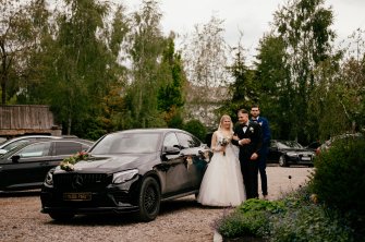 Mustang cabrio Mercedes glc coupe Dębogóry