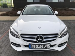 Piękny Najnowszy Biały Mercedes klasy C, E i S Warszawa