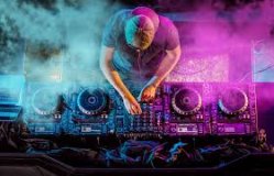 DJ poprowadzi zabawę festyny itp Malechowo
