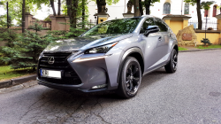 LEXUS NX w prestiżowym kolorze Grafitowy Metalic + Pakiet BLACK Kraków