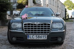 Samochód do ślubu Limuzyna chrysler 300c wyjątkowe auto Chelm