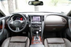 piękny infiniti FX37s na ten piękny dzień Warszawa