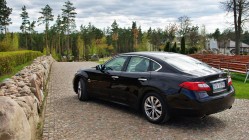 Infiniti M35h do ślubu Wasilków