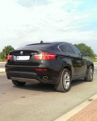 Luksusowe BMW X6 w czarnym kolorze Warszawa