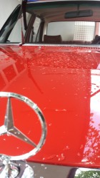 Czerwony Mercedes w115 1976r. Piaseczno