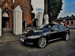 Jaguar XF - auto do ślubu, limuzyna na wesele Łódź