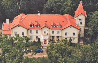 Pałac Kobylin Restauracja Hotel Centrum Konferencyjne. Grójec