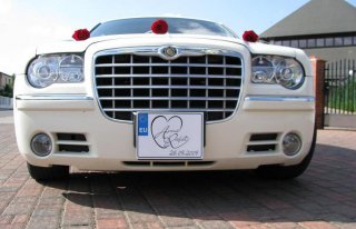 Chrysler 300C 5,7 HEMI kremowy - cały śląsk, opolszczyzna i łódzkie Rozalin