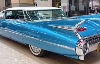  ZOBACZ ZDJECIA! - CZTERY  SAMOCHODY Z ROZNYCH EPOK!!! Siewierz