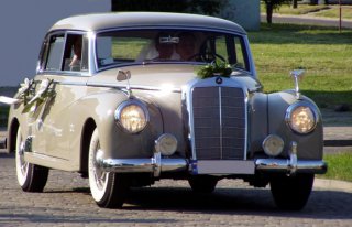 Zabytkowy Mercedes Adenauer Łódź