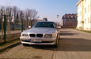 BMW 7 Ząbki