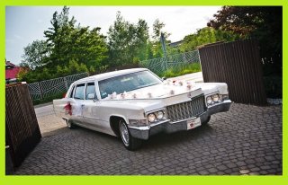 CADILLAC FLEETWOOD - PREZYDENCKI STYL I KLASYKA  Bydgoszcz