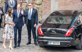 Królewski Ślub - Wytworny Jaguar XJ Starogard Gdański