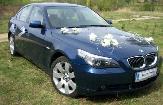 Niebieskie BMW 530xd, wnętrze kremowe skóry - Poznań Poznań